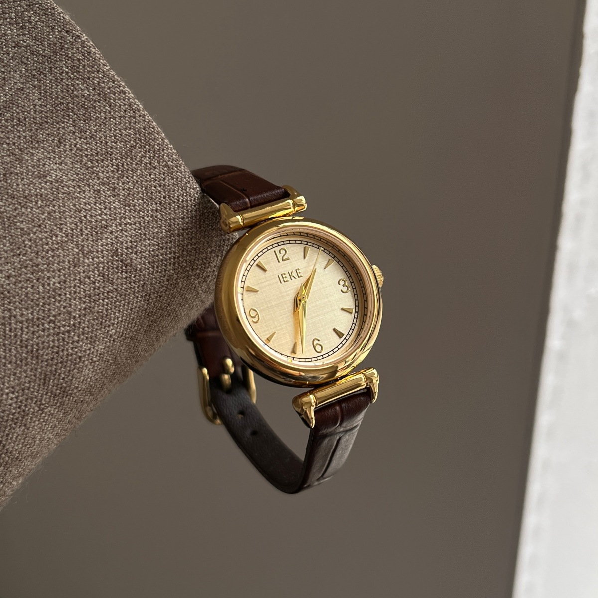 Vintage stijl luxe horloge met - Luxury Watch With Leather Strap recensie en prijs