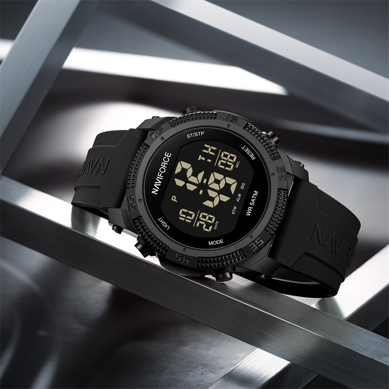 Naviforce 7104 Luxe herenmode  - Field Watch Military recensie en prijs
