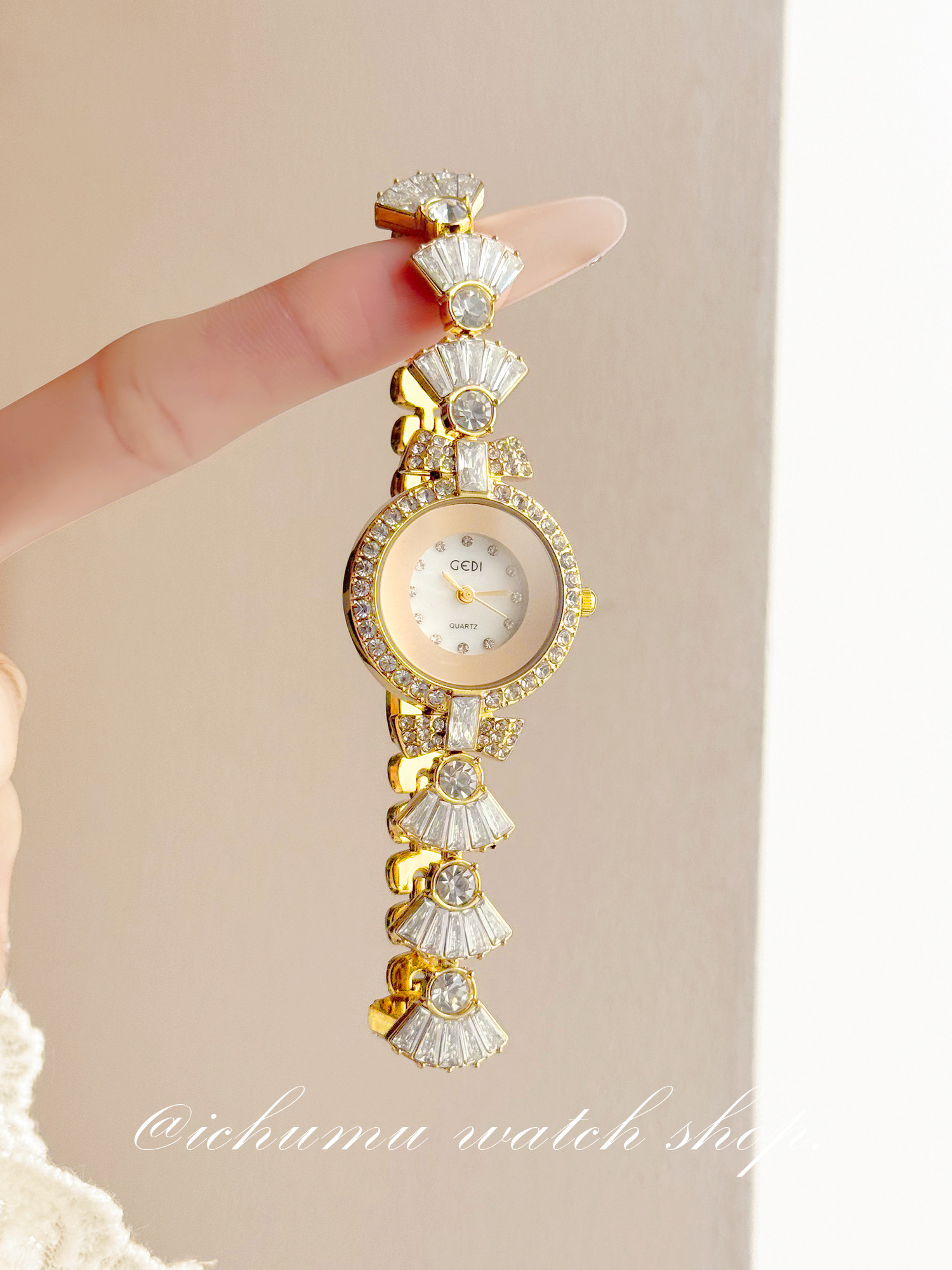 Zeemeermin dameshorloge Licht  - Luxury Watch & Jewellery Recensioni recensie en prijs
