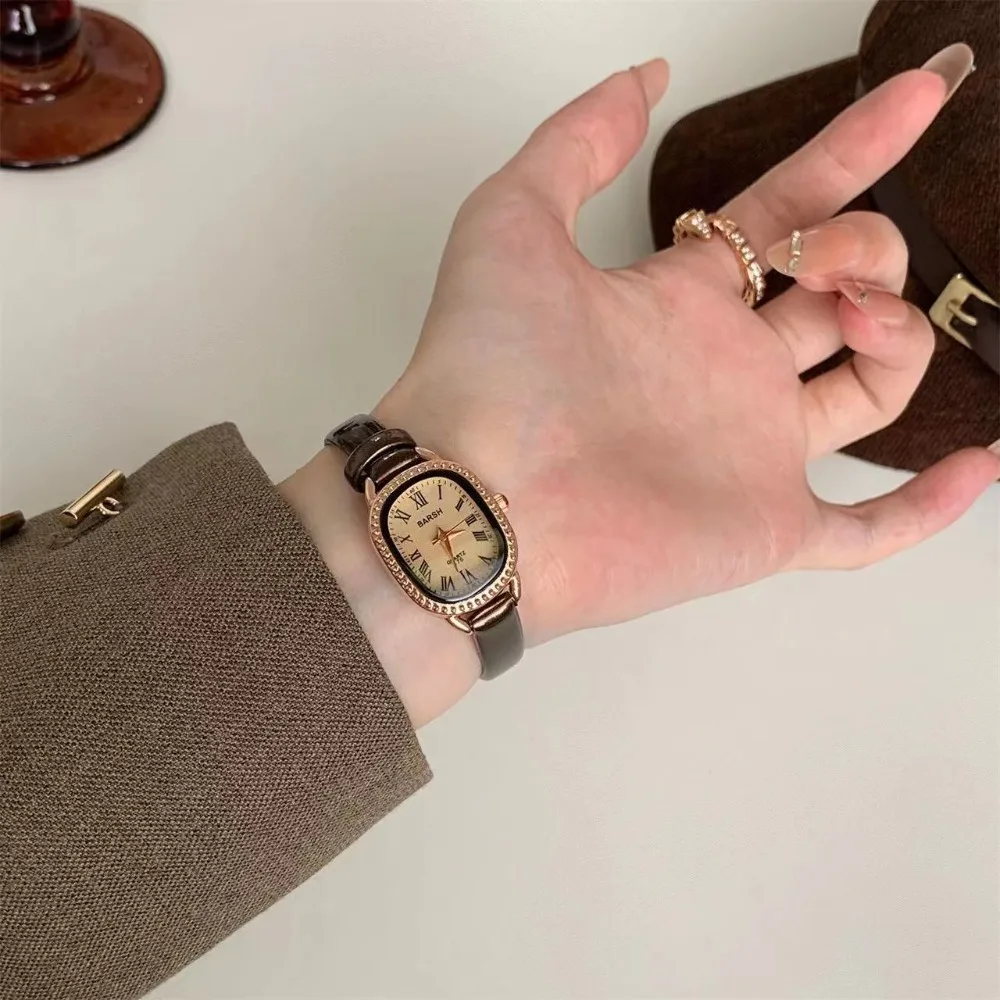 Beroemd merk vrouwen diamant o - Luxury Watch With Leather Strap recensie en prijs