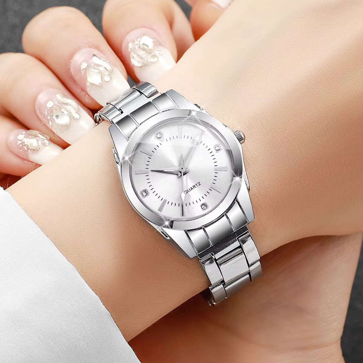 Luxe Strass Vrouwen Horloges C - Luxury Watch Display Case recensie en prijs