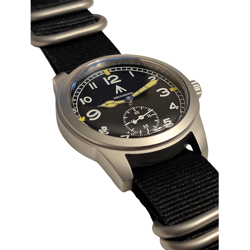 Toujours Pret Mechanical Dirty - Field Watch Military recensie en prijs